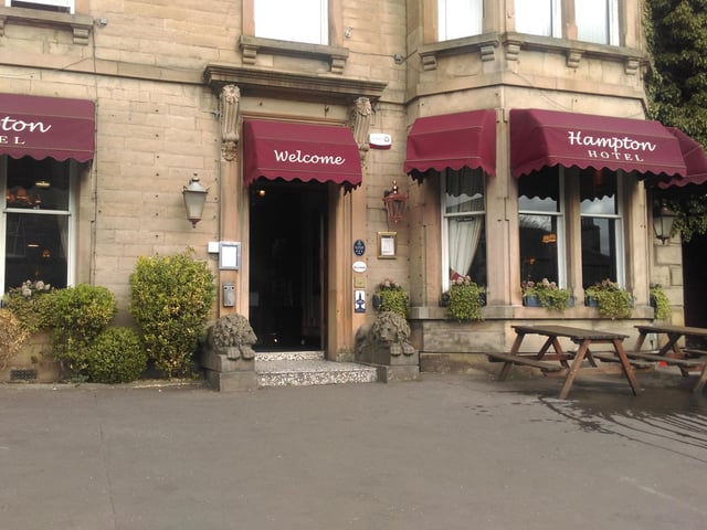 Hampton Hotel on Corstorphine Road has a restaurant and bar inside, which is a great place to enjoy a meal and a pint. The hotel has a 4.3 Google rating.
