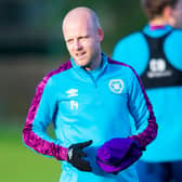 Hearts captain Steven Naismith has decided to retire as a player.
