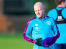 Hearts captain Steven Naismith has decided to retire as a player.