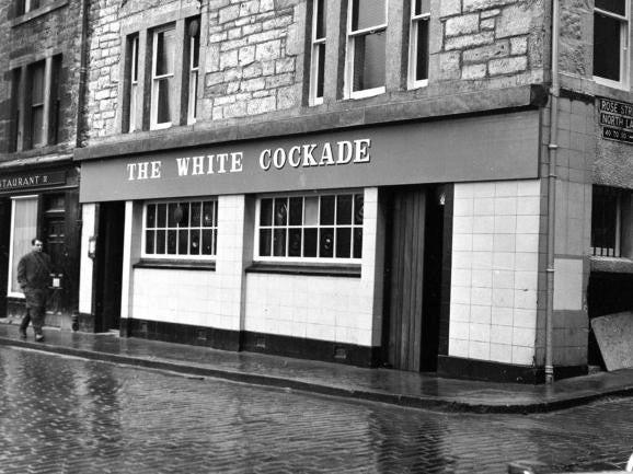 This Rose Street boozer was a homage to the Jacobite ribbons of the same name, worn by Bonnie Prince Charlie and his cohorts in the run up to the '45. The odd Lochaber axe and Jacobite shield could be seen inside the pub.
