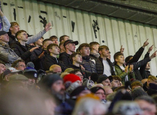 Raith Rovers fans (Photo: Scott Louden).