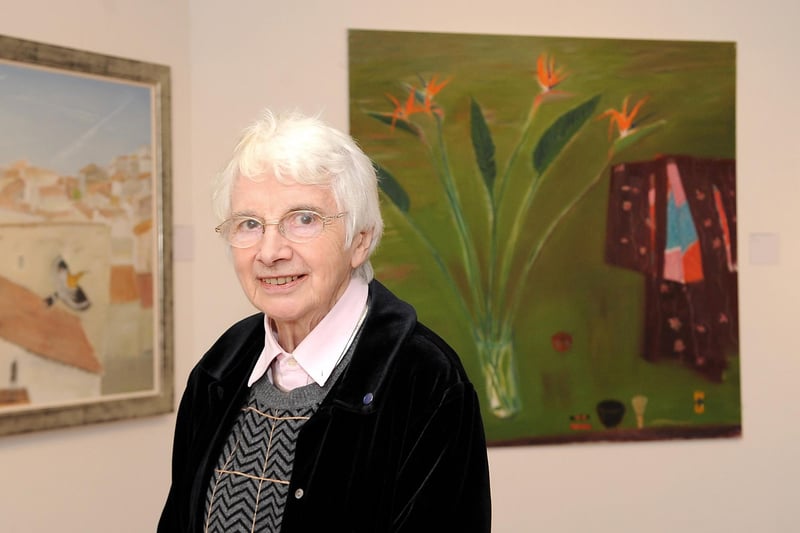 This Scottish painter and printmaker was the first woman to be elected to both the Royal Scottish Academy and the Royal Academy. Dame Elizabeth Blackadder was born in Falkirk, but she moved to Edinburgh to pursue a Fine Art degree. She is known for her detailed paintings of her cats and flowers. Her art is exhibited at the Scottish National Gallery of Modern Art, the Tate and the Museum of Modern Art in New York. Dame Blackadder died in 2021, at the age of 89.