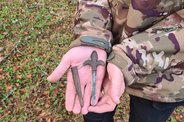The knife and its scabbard have been dated to between 1191 and 1273