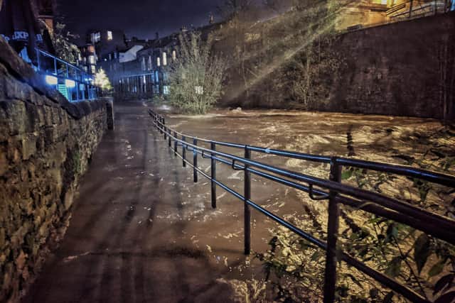 The Water of Leith was seen to have rising levels last night (Pic: David C. Weinczok / @TheCastleHunter)