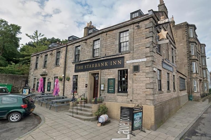 The Starbank Inn, found facing the Firth of Forth in Newhaven's Laverockbank Road, has a highly recommended beer garden with homely atmosphere for locals and visitors alike.