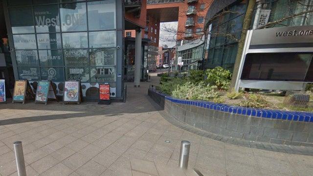 Las Iguanas' Sheffield city centre restaurant at the West One complex has shut after its parent company entered administration – but the Meadowhall branch will stay open.