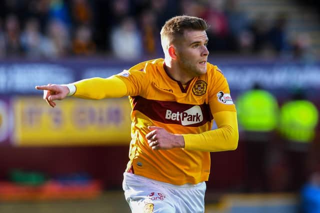 Former Motherwell man Chris Cadden is expected to return to Scotland with Hibs.