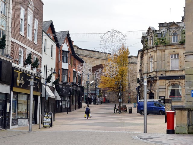 Lone shopper spotted on during first day of the new lockdown in Mansfield.