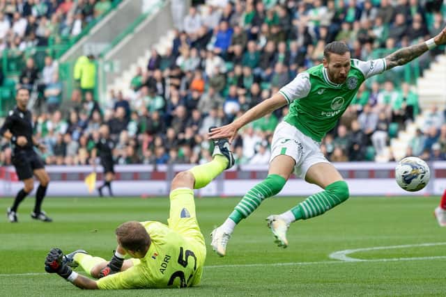 Martin Boyle takes the ball past Inter goalkeeper Adria Munoz to put Hibs 1-0 up at Easter Road. Picture: SNS