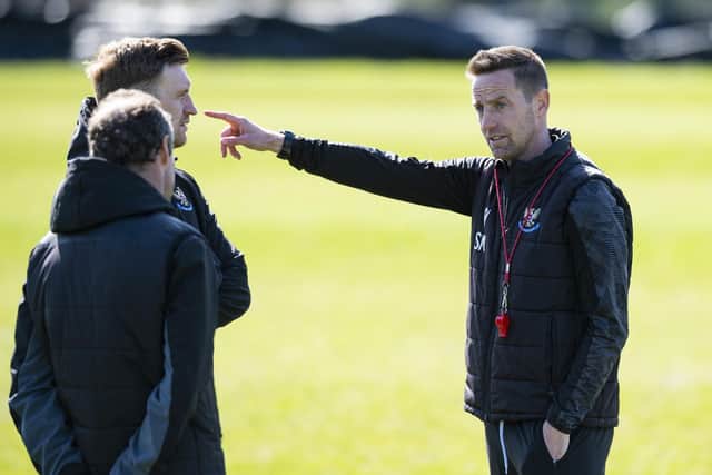 Steven MacLean taking charge of St Johnstone training session at McDiarmid Park. His first game in charge is against Hibs. Picture: Mark Scates / SNS