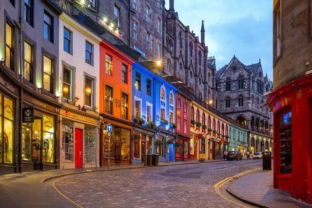 One of the most popular streets in Edinburgh is said to be the real life inspiration for the famous Diagon Alley so often seen across the Harry Potter films. Magical.