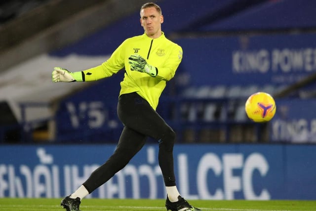 Everton have opened talks with Roma over signing goalkeeper Robin Olsen in a £5 million deal this month. The Toffees are working on converting the Swedish goalkeeper’s season-long loan into a permanent transfer. (Football Insider)


(Photo by Nick Potts - Pool/Getty Images)