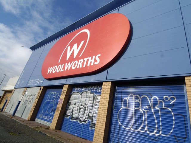 The vacant Big W Woolworths store at Harry Lauder Road, which was to become a garden centre in 2009.