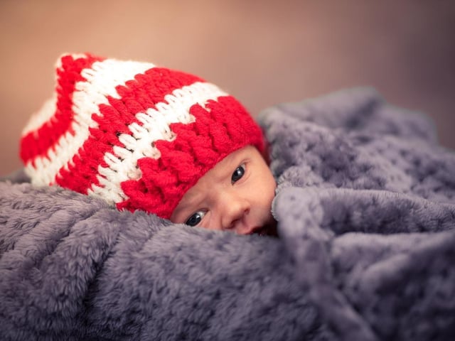 The name Ava is Eeither from the Latin avis, meaning "bird" or a variation of Eve, which is from the Hebrew chavah, meaning "breathe". It was given to five newborn baby girls in East Lothian in 2023.