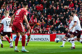 Duk's strike put Aberdeen 1-0 up against Hearts at Pittodrie.