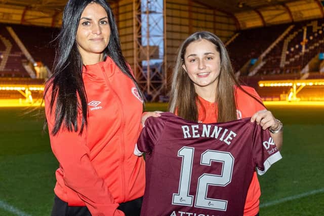 Hearts head coach Eva Olid unveils new signing Erin Rennie