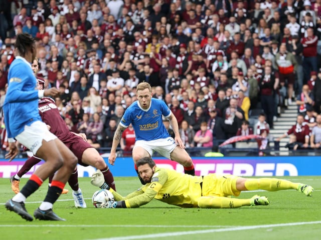 Hearts goalkeeper Craig Gordon in action (centre) during the Scottish Cup final at Hampden Park, Glasgow.
