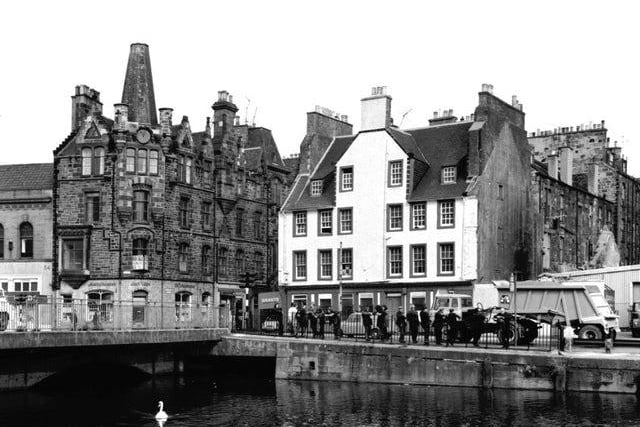 While the building that houses the Kings Wark on Leith's Shore dates back to the 1700s. It is steeped in history and it actually sits on foundations which are significantly older and were begun by James I in 1434 to serve as a royal residence.