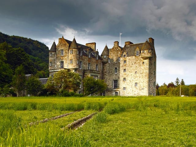 Reports of paranormal activity at this castle range are abundant and it is said that the meat cellar is haunted by three grumpy women, believed to be a coven of witches.