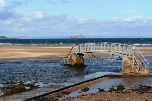 This gorgeous beach in John Muir Country Park stretches all the way from Belhaven to the north of the River Tyne. Belhaven Bay is known for its sweeping sand dunes and salt marshes.