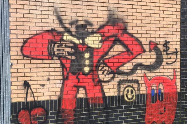 Police appeal for information after vandals deface Bathgate building with spray paint.
