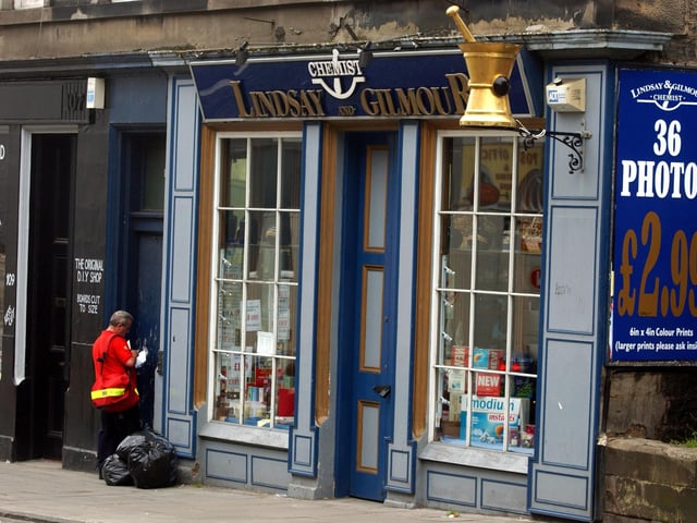 Lindsay & Gilmour was established in Edinburgh by Robert Lindsay in 1826.