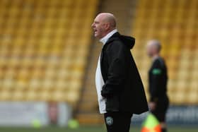 Steve Kean has urged Hibs reserves to end the campaign unbeaten and win the league