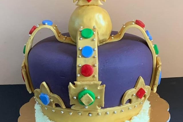 Celeste Crolla said: "A cake I made for the Kings coronation."