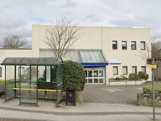 At Linlithgow Group Medical Practice in Linlithgow, 83.4% of people responding to the survey rated their overall experience as positive.