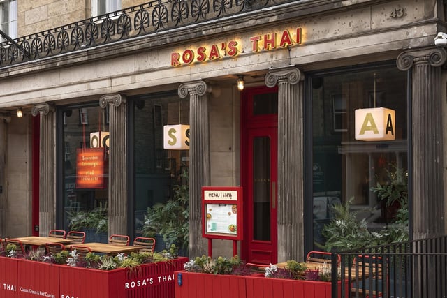 Rosa’s Thai will be based in a former greengrocers-turned-listed building which dates back to the 1700s. The restaurant’s exterior nods to Edinburgh’s rich heritage with beautiful Greek-style columns and ornate iron railings,.