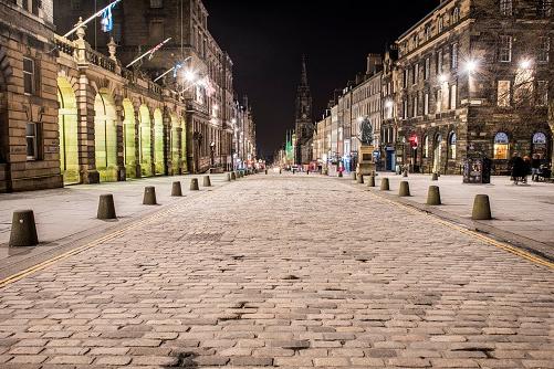 Many of our readers love the fact that you can walk almost anywhere in central Edinburgh. It's just the right size to stroll around and get where you need to go. One of our readers wrote: "You can walk for miles and not realise how much you’ve walked because there’s always something interesting to see."