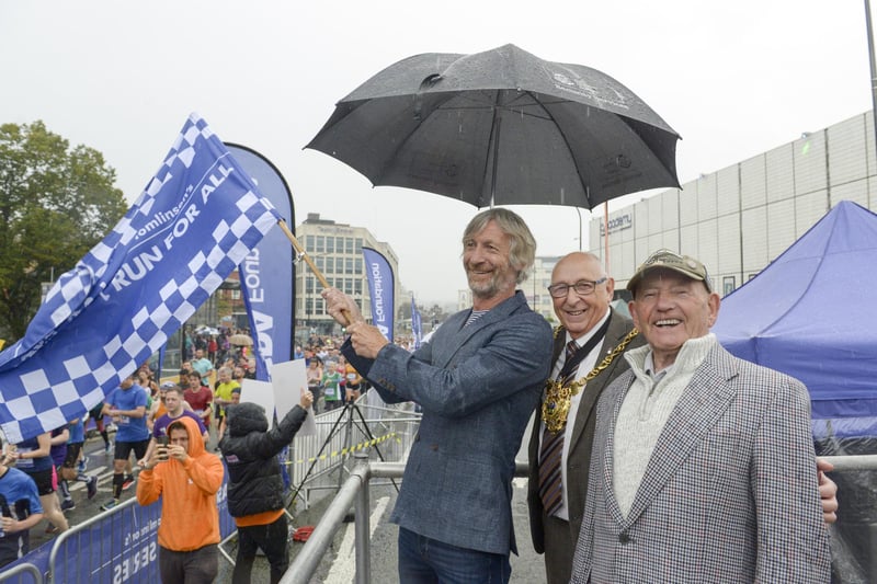 Sheffield legend Tony Foulds, former Lord Mayor Tony Downing and former Owls star Roger Wylde attended the Sheffield 10k Marathon in 2019.
