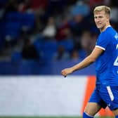 Hibs hope to sign Rangers player Ross McCrorie.
