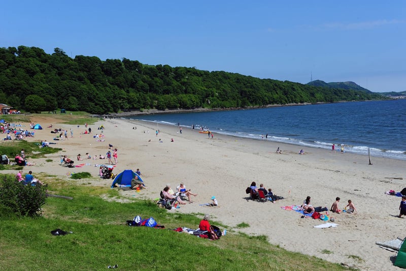 About 50 minutes' drive from Edinburgh, Aberdour's Silver Sands beach is located near Burntisland in Fife. This small sandy beach has blue flag status so there are lifeguards, toilets, a beachfront cafe, and access to first aid.
