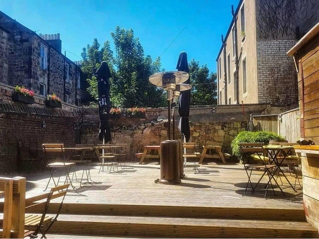 Portobello Tap, situated near Edinburgh's seaside, has a lovely beer garden to enjoy. This craft beer pub has a range of ales and draught to choose from, including from Scotland's independent breweries.