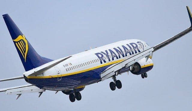 Ryanair plans to resume four Portuguese routes from Scotland.