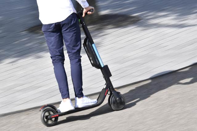 An Edinburgh SNP Councillor has called for regulation on the use of e-scooters.