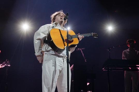 One of the reasons we love Lewis Capaldi so much is that he's incredibly relatable. In one Instagram post he revealed how nonsensical those 'estimated worth' reports really are in true Capaldi style. “You mean to tell me I've been kicking about in the same clothes for six months, and there's ten f**king million quid sitting about somewhere? Where the f**k is it?”