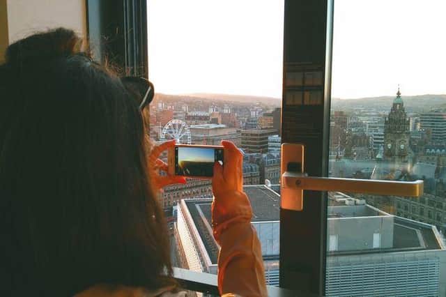 A corner flat at the City Lofts tower - Sheffield's tallest building - overlooks the Peace Gardens and is on sale for £150,000. Picture: Zoopla.