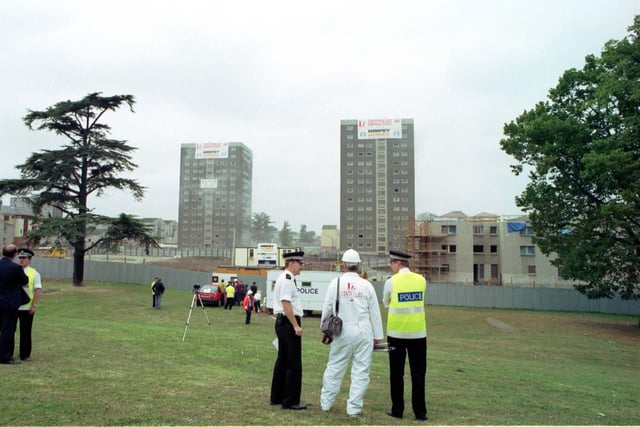 14-storey Niddrie tower blocks Teviotbank House and Tweedsmuir refused to collapse after explosions were detonated in September 1991. Leeds-based Controlled Demolition had to come back eight  hours later and push the buildings over using a hydraulic jib.