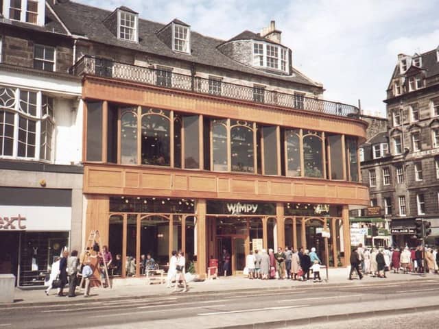 They were once numerous, but Wimpy’s burger restaurants are no longer commonplace in Edinburgh. This Princes Street Wimpy was opened in 1984 but was turned into a Burger King in the 90s.