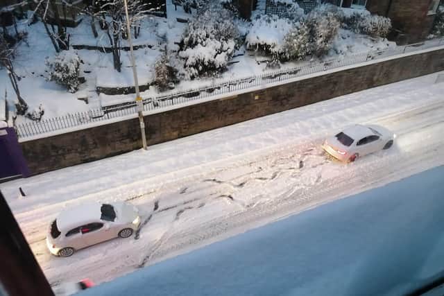 Comiston Road in Edinburgh at around 8am today as drivers try to navigate the dangerous conditions.