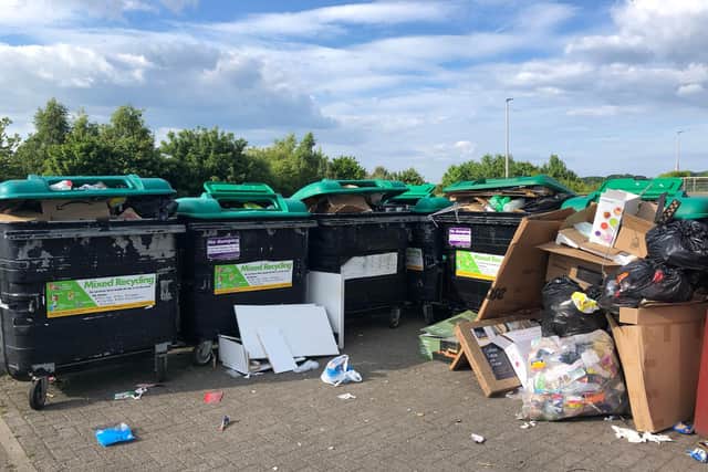 Bins overflowing by Drumbrae Leisure Centre