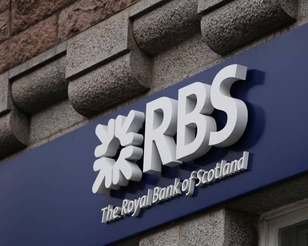 Royal Bank of Scotland (RBS) has said it plans to close three of its Edinburgh branches.