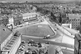 A 'kinetic sculpture', one of Edinburgh's first examples of community art, was installed in the middle of the roundabout at Picardy Place, at the top of Leith Walk, in November 1973.  The 80ft tall scaffold structure was made up of fluorescent tubes, which were supposed to light up and change colour according to wind speed and direction. But it rarely worked and after ten years it was taken down in 1983.