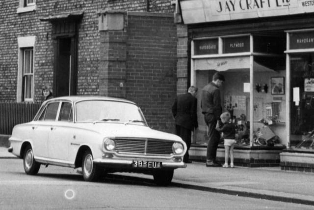 Dean Road in South Shields in 1966 but what is the car?
