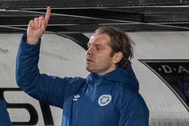 Hearts manager Robbie Neilson knows the importance of staying top of the Championship.