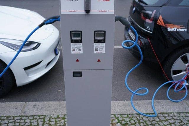 Some electric vehicles charge more rapidly than others, council meeting was told.