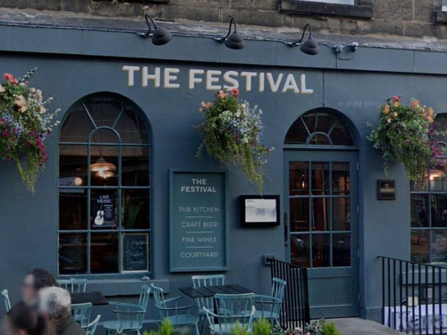 This busy pub is Greene King's best-rated venue in Edinburgh. The Festival, which has a five star rating on Google, is located on Morrison Street, near Edinburgh Haymarket Station, making it a perfect spot for travellers and commuters.