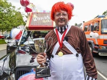 Edinburgh cabbie, Brian Allan, picked up the award for best decorated taxi with his highly impressive Willy Wonka themed vehicle.